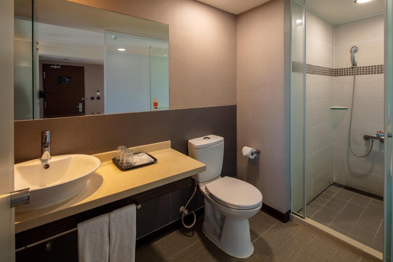 Rich & Free Hotel - Kaifeng 富逸旅趣-北車開封館 Taipei Dış mekan fotoğraf