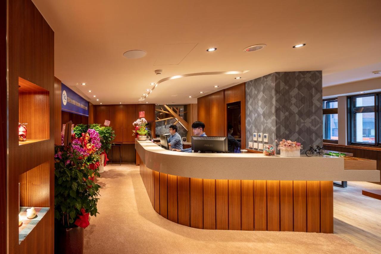 Rich & Free Hotel - Kaifeng 富逸旅趣-北車開封館 Taipei Dış mekan fotoğraf