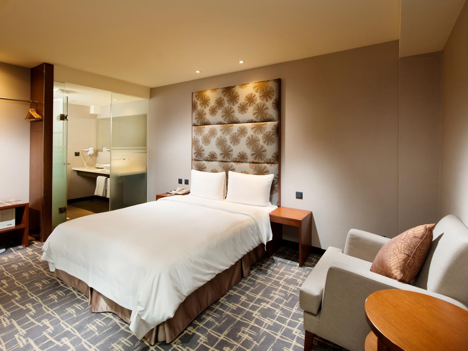 Rich & Free Hotel - Kaifeng 富逸旅趣-北車開封館 Taipei Dış mekan fotoğraf