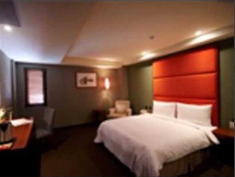 Rich & Free Hotel - Kaifeng 富逸旅趣-北車開封館 Taipei Dış mekan fotoğraf
