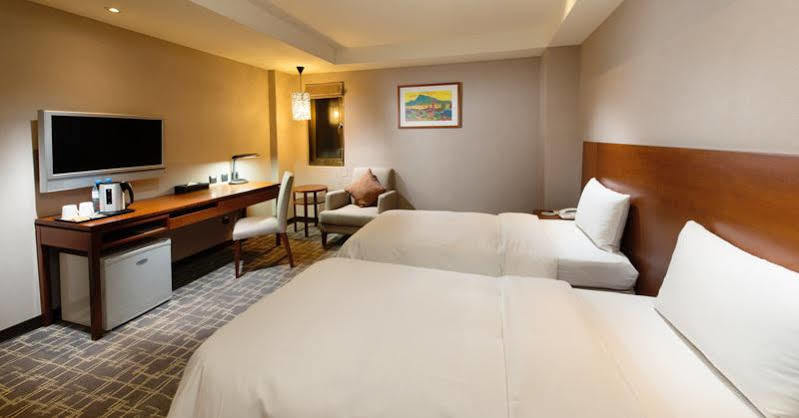 Rich & Free Hotel - Kaifeng 富逸旅趣-北車開封館 Taipei Dış mekan fotoğraf